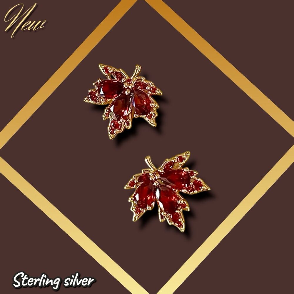 NEW Exclusively Fancy – 925 Sterling Silver Red Maple Leaf Stud Earrings